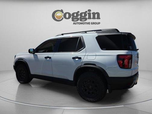 Platinum White Pearl 2026 Honda Passport TrailSport Elite Blackout