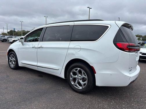 2022 Chrysler Pacifica Limited