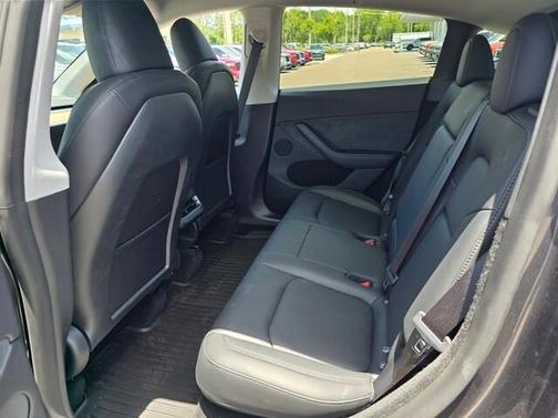 2025 Tesla Model Y Long Range