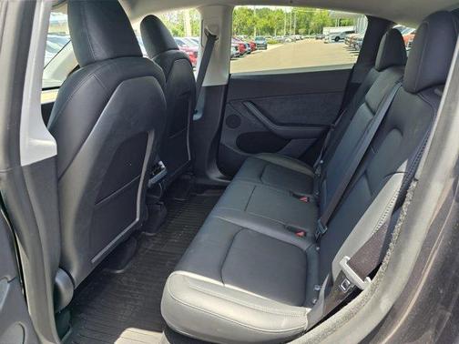 2025 Tesla Model Y Long Range