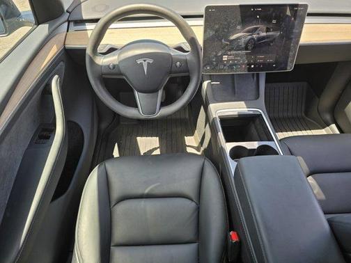 2025 Tesla Model Y Long Range