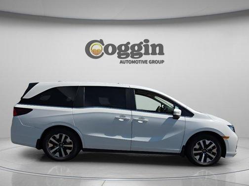 Platinum White Pearl 2026 Honda Odyssey EX-L