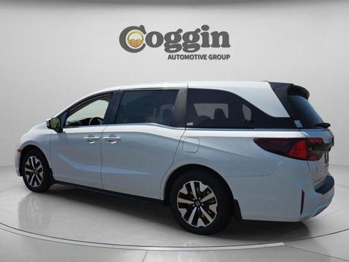 Platinum White Pearl 2026 Honda Odyssey EX-L