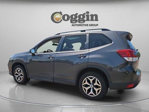 Magnetite Gray Metallic 2021 Subaru Forester Premium