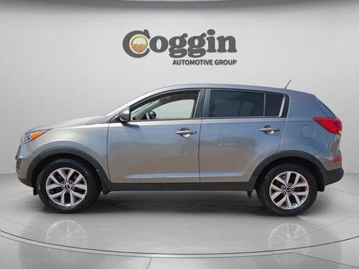 Mineral Silver 2016 Kia Sportage LX