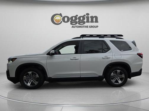 Solar Silver Metallic 2026 Honda Pilot EX-L