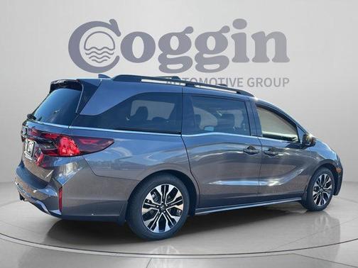 Modern Steel Metallic 2027 Honda Odyssey Elite
