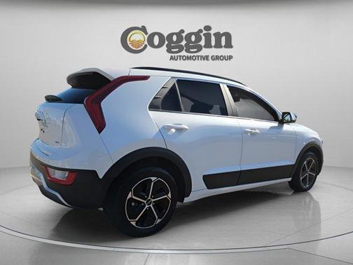 2025 Kia Niro EX
