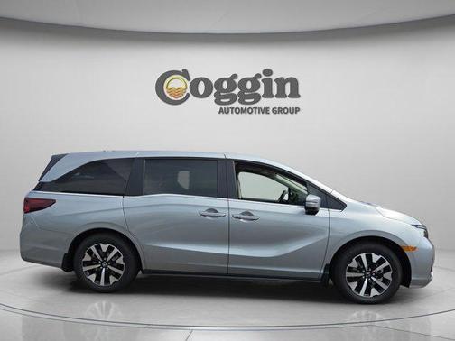 Solar Silver Metallic 2026 Honda Odyssey EX-L