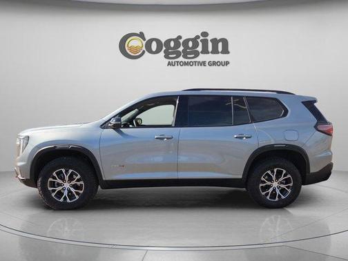 2025 GMC Acadia AT4
