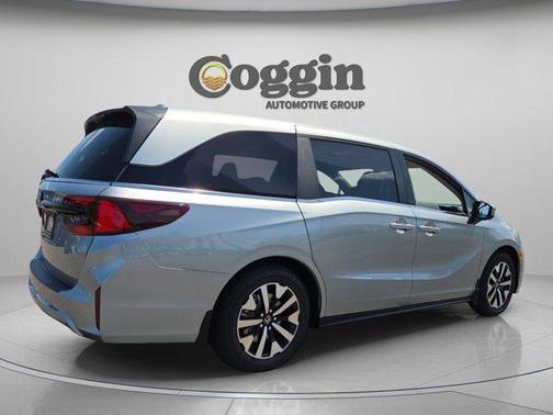 Solar Silver Metallic 2026 Honda Odyssey EX-L