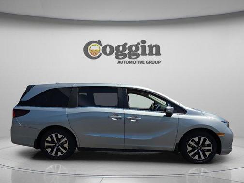 Solar Silver Metallic 2026 Honda Odyssey EX-L