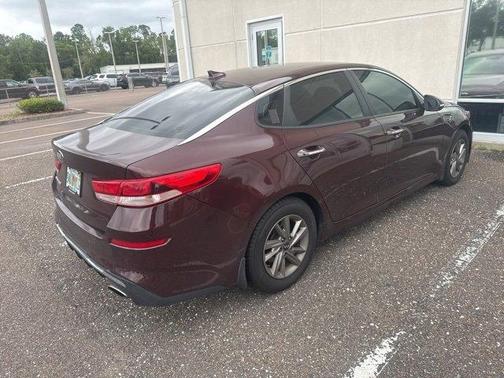 2020 Kia Optima LX