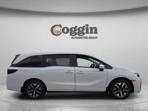 Solar Silver Metallic 2026 Honda Odyssey EX-L