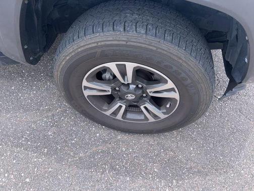 Magnetic Gray Metallic 2022 Toyota Tacoma SR5
