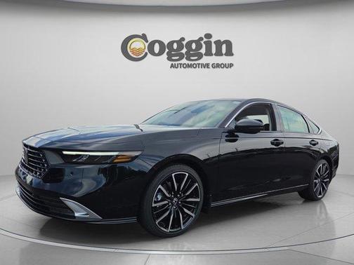 Crystal Black Pearl 2026 Honda Accord Hybrid Touring