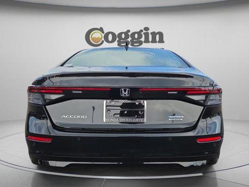 Crystal Black Pearl 2026 Honda Accord Hybrid Touring