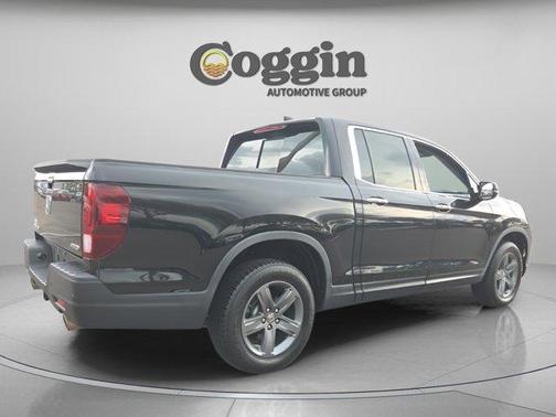 Crystal Black Pearl 2023 Honda Ridgeline RTL-E