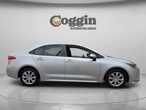 Classic Silver Metallic 2020 Toyota Corolla LE