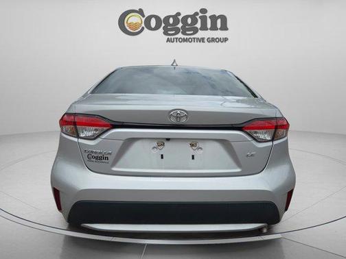 Classic Silver Metallic 2020 Toyota Corolla LE