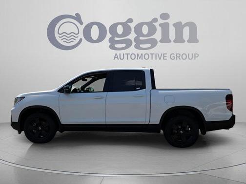 Platinum White Pearl 2026 Honda Ridgeline Black Edition Two-Tone
