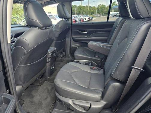 2024 Toyota Grand Highlander Hybrid LIMITED