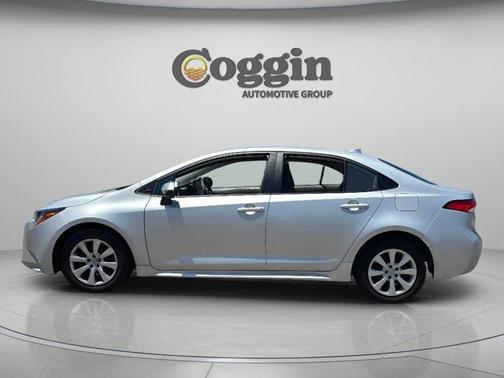 Classic Silver Metallic 2025 Toyota Corolla LE