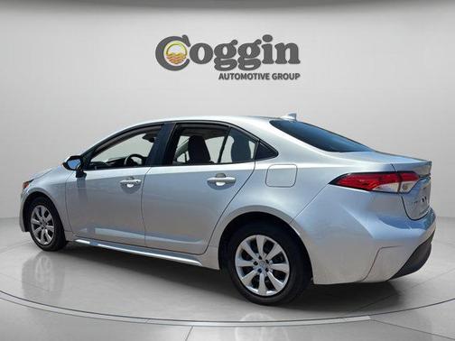 Classic Silver Metallic 2025 Toyota Corolla LE