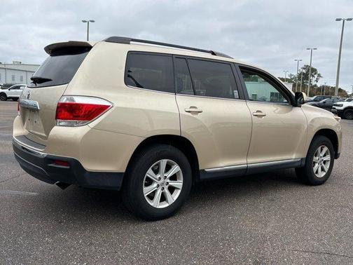 2013 Toyota Highlander Base Plus