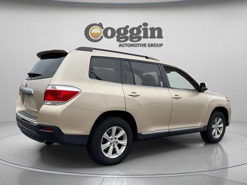 2013 Toyota Highlander Base Plus