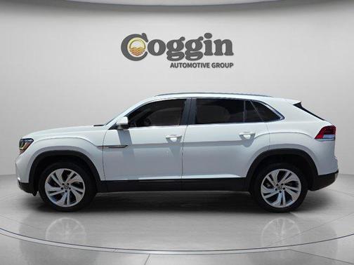 Pure White 2020 Volkswagen Atlas Cross Sport 2.0T SEL