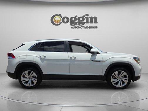Pure White 2020 Volkswagen Atlas Cross Sport 2.0T SEL