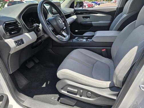 2023 Honda Pilot EX-L 7-Passenger