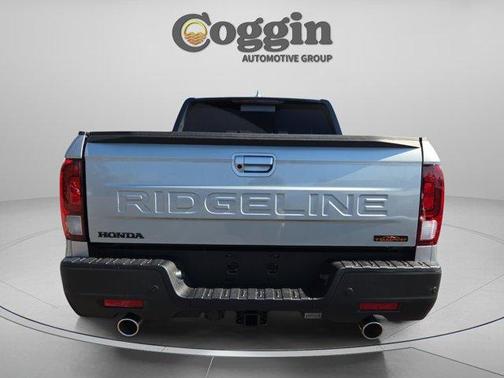 Solar Silver Metallic 2026 Honda Ridgeline TrailSport+