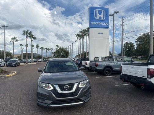 2020 Nissan Rogue SV