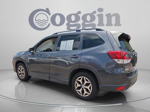 Magnetite Gray Metallic 2021 Subaru Forester Premium