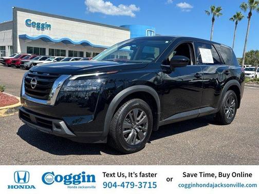 2023 Nissan Pathfinder S