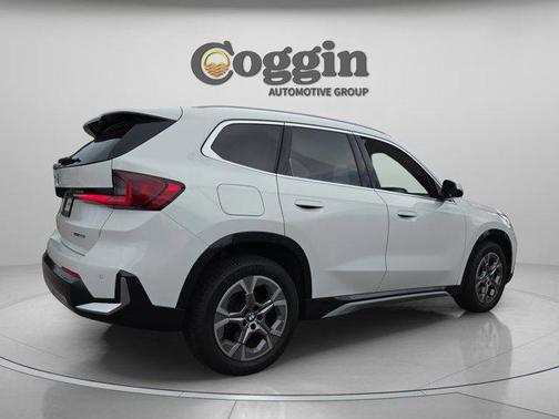 Alpine White 2023 BMW X1 xDrive28i
