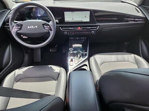 2023 Kia Niro EX