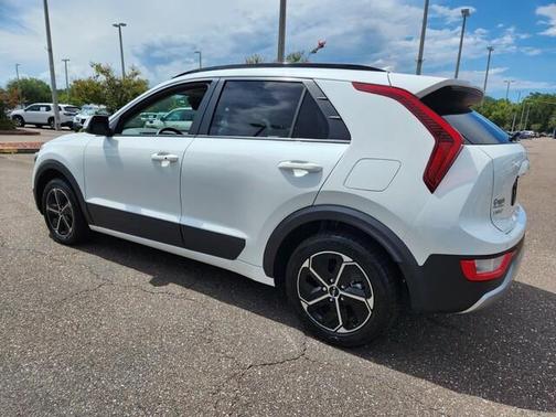 2023 Kia Niro EX