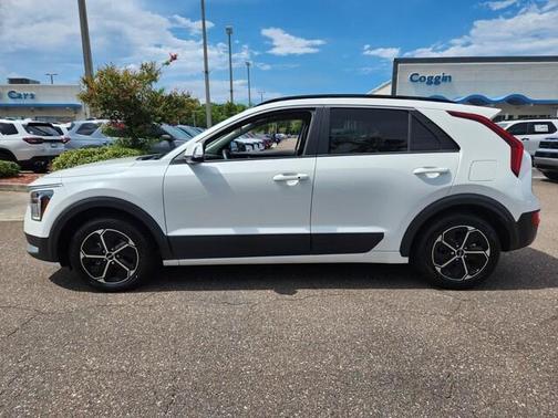 2023 Kia Niro EX