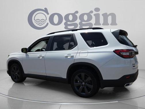 Lunar Silver Metallic 2025 Honda Pilot Sport
