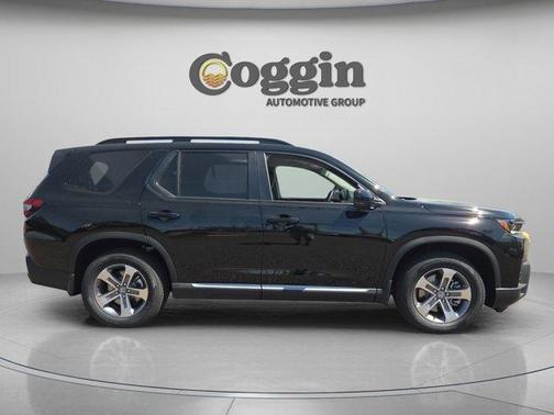 Crystal Black Pearl 2026 Honda Pilot EX-L