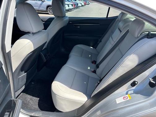 2018 Lexus ES 350 Base