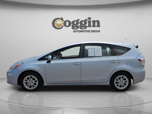Sky 2014 Toyota Prius v Two