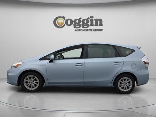 Sky 2014 Toyota Prius v Two