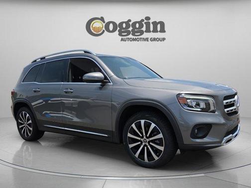 Mountain Gray Metallic 2022 Mercedes-Benz GLB 250 Base