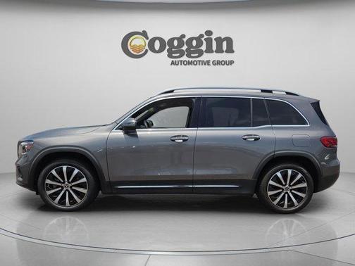 Mountain Gray Metallic 2022 Mercedes-Benz GLB 250 Base