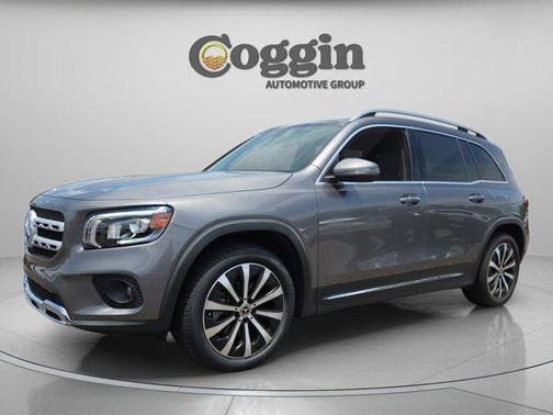 Mountain Gray Metallic 2022 Mercedes-Benz GLB 250 Base