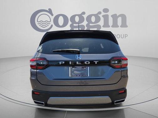 Modern Steel Metallic 2026 Honda Pilot EX-L